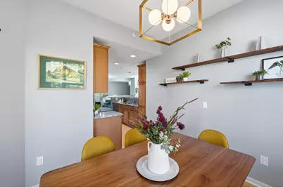 8685 S Deerwood Ln, Franklin, WI 53132 - Photo 12