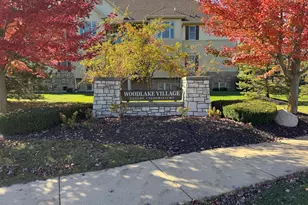 8685 S Deerwood Ln, Franklin, WI 53132 - Photo 26