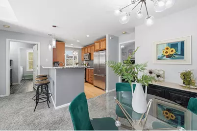 8685 S Deerwood Ln, Franklin, WI 53132 - Photo 10