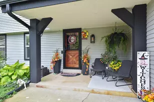 N67W33863 Loghouse Ct, Merton, WI 53066 - Photo 2