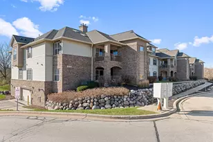 3101 W Drexel Ave, Franklin, WI 53132 - Photo 1