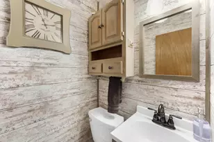 21030 Olson Rd, Racine, WI 53126 - Photo 14