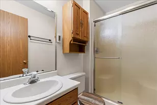 831 Devonshire Ln, West Bend, WI 53090 - Photo 14