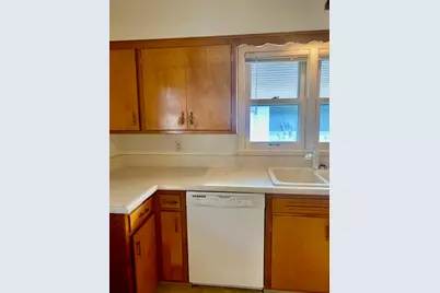 2007  Arlington Ave, Racine, WI 53403 - Photo 6