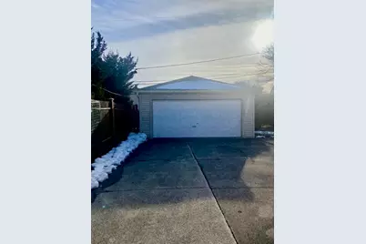 2007  Arlington Ave, Racine, WI 53403 - Photo 4