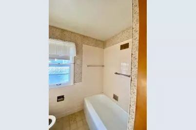 2007  Arlington Ave, Racine, WI 53403 - Photo 10