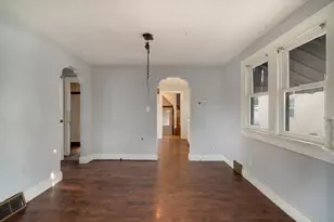 4600 N 51st Blvd, Milwaukee, WI 53218 - Photo 4