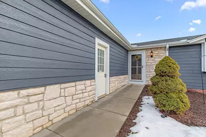 7744  Tomahawk Dr, Farmington, WI 53090 - Photo 2