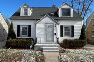 5876 N 42nd St, Milwaukee, WI 53209 - Photo 2