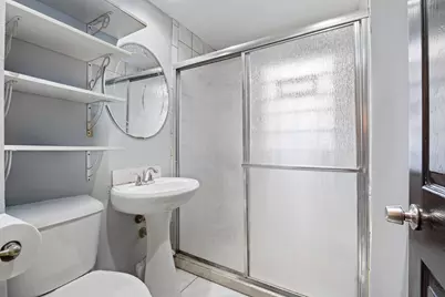 2068 S 32nd St, Milwaukee, WI 53215 - Photo 12