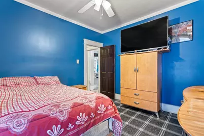 2068 S 32nd St, Milwaukee, WI 53215 - Photo 8