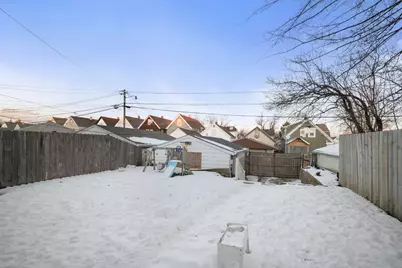 2960 S 15th Pl, Milwaukee, WI 53215 - Photo 14