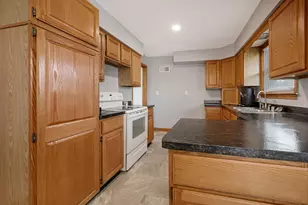 4500 S Packard Ave, Cudahy, WI 53110 - Photo 10