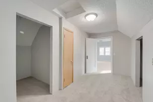 2211 S 12th St, Milwaukee, WI 53215 - Photo 22