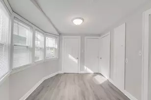 2211 S 12th St, Milwaukee, WI 53215 - Photo 12