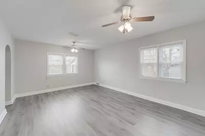 2211 S 12th St, Milwaukee, WI 53215 - Photo 20