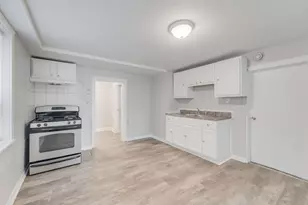 2211 S 12th St, Milwaukee, WI 53215 - Photo 6