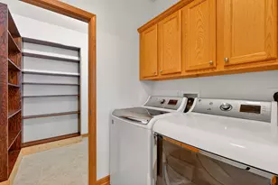 772 Bridlewood Dr, Hartford, WI 53027 - Photo 18