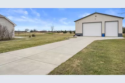 439  92nd St, Racine, WI 53126 - Photo 30