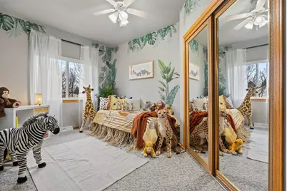 439  92nd St, Racine, WI 53126 - Photo 8