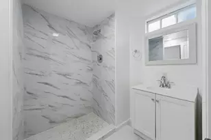 4045 N Montreal St, Milwaukee, WI 53216 - Photo 16