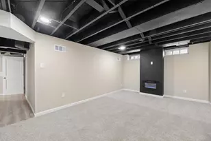 4045 N Montreal St, Milwaukee, WI 53216 - Photo 18