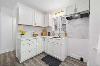 4045 N Montreal St, Milwaukee, WI 53216 - Photo 8