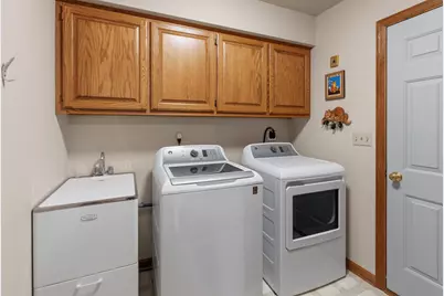 1414 W El Rancho Dr, Mequon, WI 53092 - Photo 26