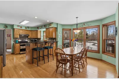 1414 W El Rancho Dr, Mequon, WI 53092 - Photo 8
