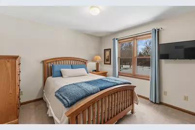 1414 W El Rancho Dr, Mequon, WI 53092 - Photo 32
