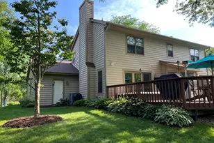 1414 W El Rancho Dr, Mequon, WI 53092 - Photo 76