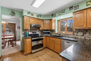 1414 W El Rancho Dr, Mequon, WI 53092 - Photo 10