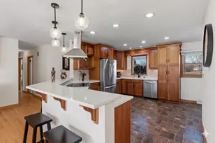 9032 N Regent Rd, Bayside, WI 53217 - Photo 4