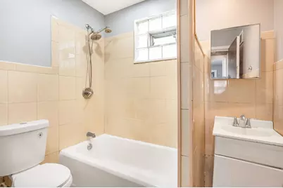 4881 N 58th St, Milwaukee, WI 53218 - Photo 8