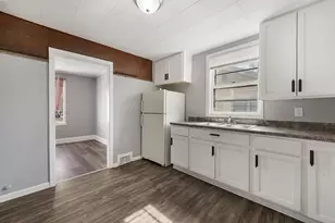 4881 N 58th St, Milwaukee, WI 53218 - Photo 10