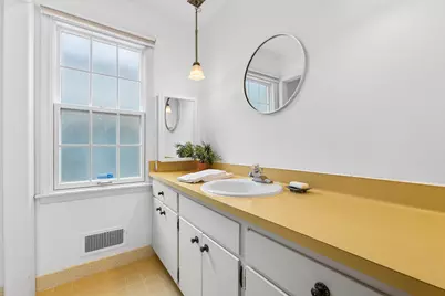 3111 E Hampshire St, Milwaukee, WI 53211 - Photo 24