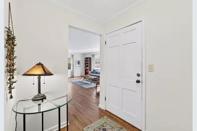 3111 E Hampshire St, Milwaukee, WI 53211 - Photo 8