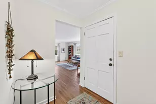 3111 E Hampshire St, Milwaukee, WI 53211 - Photo 8