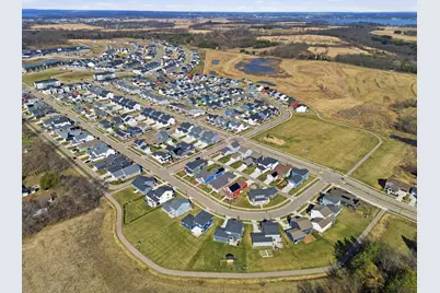 2818  Frisee Dr, Fitchburg, WI 53719 - Photo 38