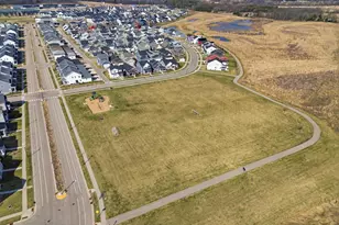 2818 Frisee Dr, Fitchburg, WI 53719 - Photo 40