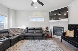 2818 Frisee Dr, Fitchburg, WI 53719 - Photo 8