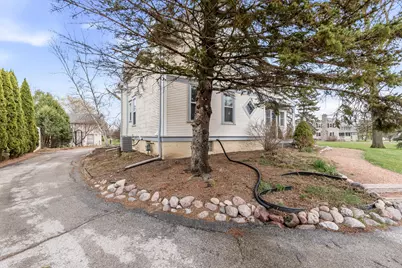 11004 N Range Line Rd, Mequon, WI 53092 - Photo 8