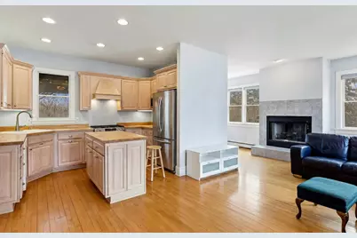 11004 N Range Line Rd, Mequon, WI 53092 - Photo 16
