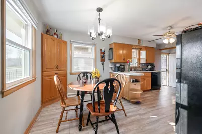 2571 S 68th St, Milwaukee, WI 53219 - Photo 6