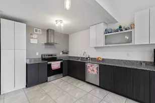 12975 N Colony Dr, Mequon, WI 53097 - Photo 10