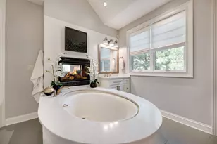 N39W23612 Grey Fox Ct, Pewaukee, WI 53072 - Photo 32