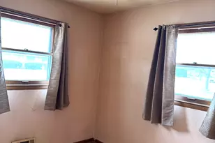 8830 W Acacia St, Milwaukee, WI 53224 - Photo 16