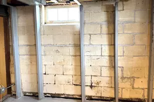 8830 W Acacia St, Milwaukee, WI 53224 - Photo 20