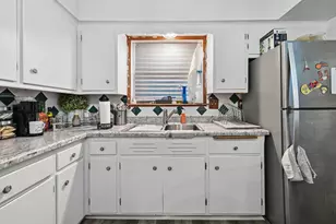 3733 S 80th St, Milwaukee, WI 53220 - Photo 8