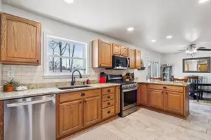 155 Concord Ln, West Bend, WI 53095 - Photo 14